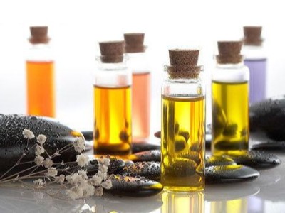 “精油之王”小花茉莉精油